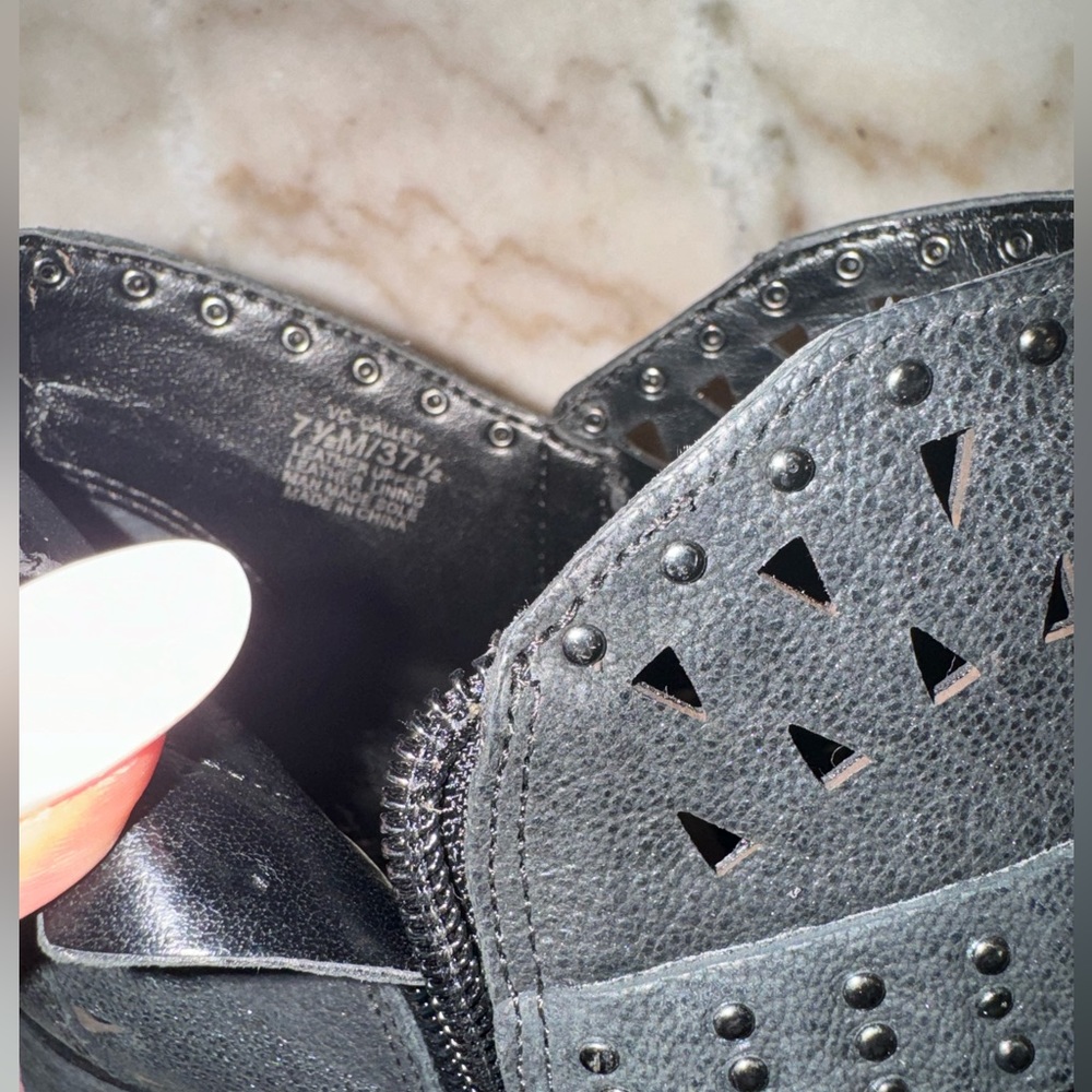 🎉NIB Vince Camuto Calley Black Leather Booties - Picture 11 of 12